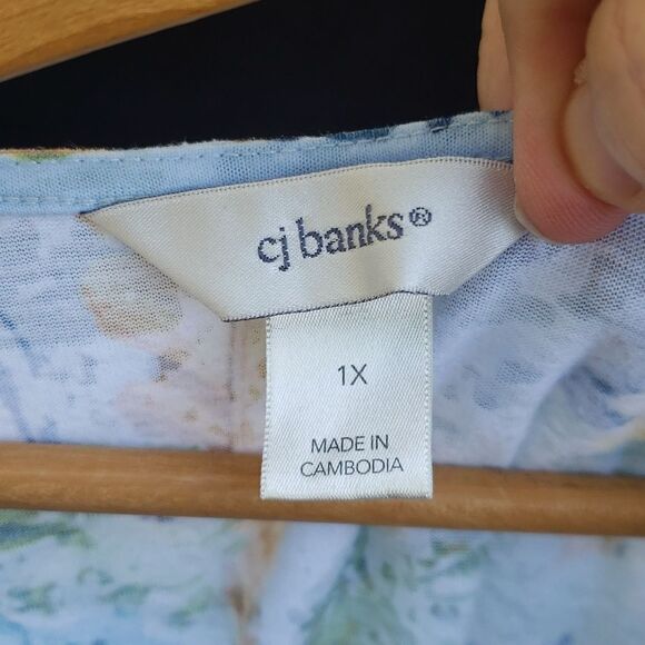 Pretty CJ Banks Floral Hibiscus Top Sz 1X - Picture 3 of 5